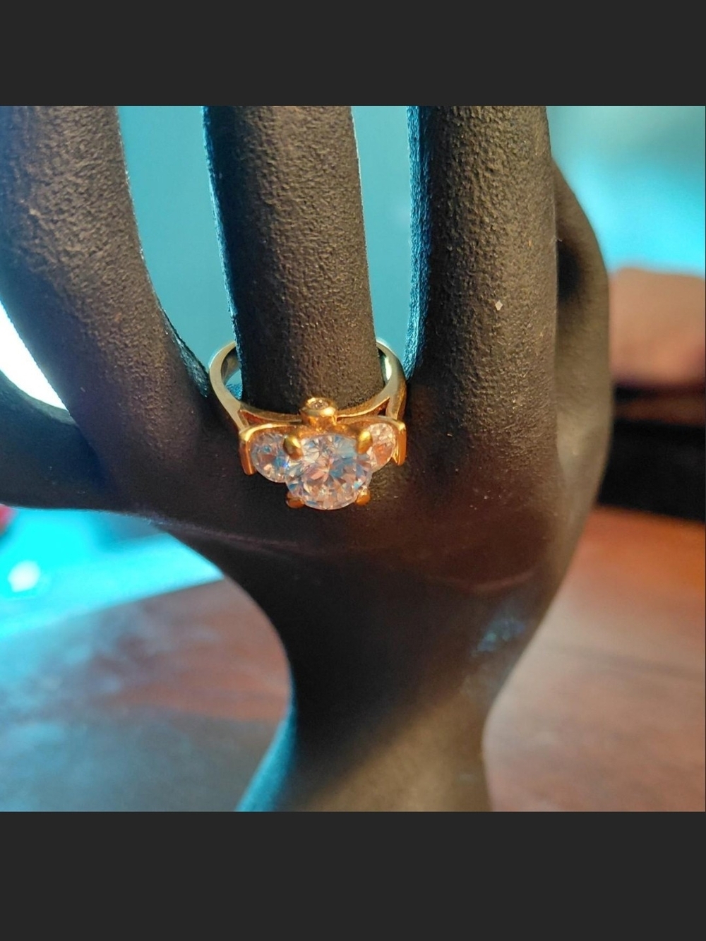 Source Unknown Gold-Tone Round Clear Stone Solitaire Ring